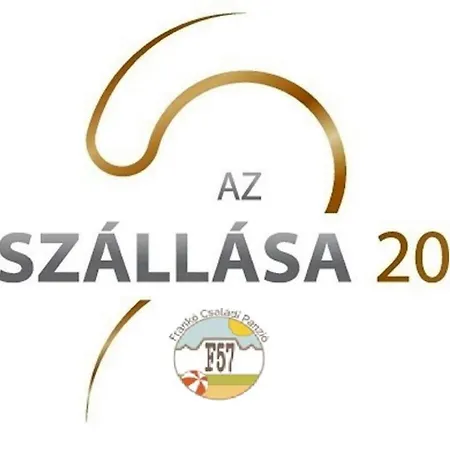 לינה וארוחת בוקר F57 - Franko Csaladi Panzio 4*