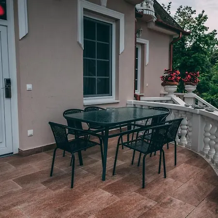 F57 - Franko Csaladi Panzio