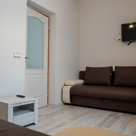 Bed & Breakfast F57 - Frankó Családi Panzió