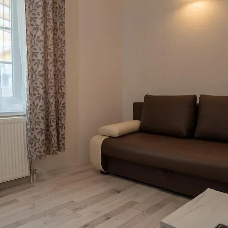 F57 - Franko Csaladi Panzio Bed & Breakfast Balatonlelle