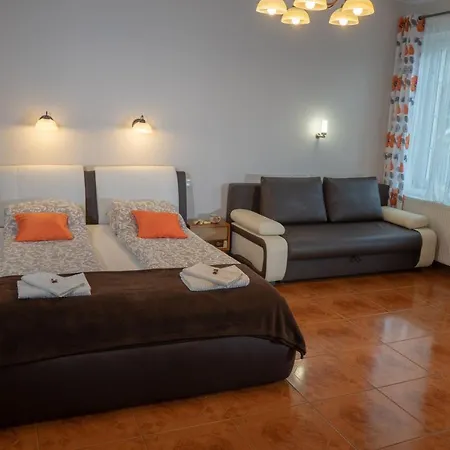 F57 - Franko Csaladi Panzio