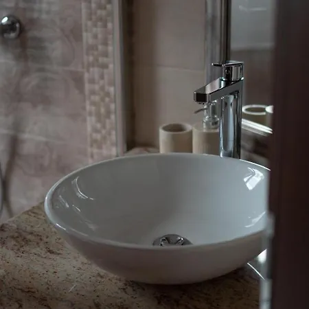 F57 - Franko Csaladi Panzio 4*