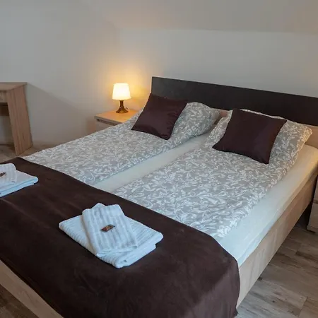 F57 - Frankó Családi Panzió 3*