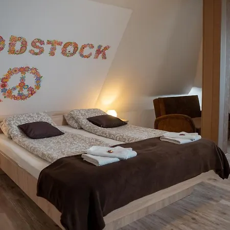 Panzió F57 - Frankó Családi Panzió Balatonlelle