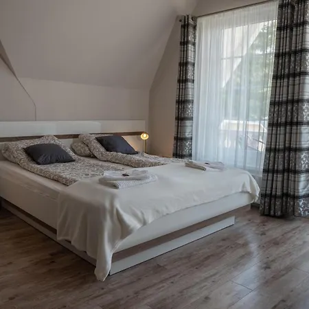 Panzió F57 - Frankó Családi Panzió Balatonlelle
