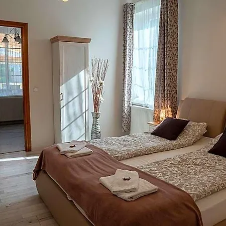 Panzió F57 - Frankó Családi Panzió Balatonlelle