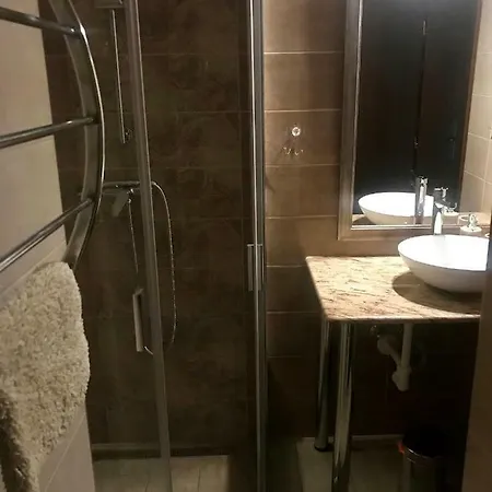 F57 - Franko Csaladi Panzio לינה וארוחת בוקר 4*