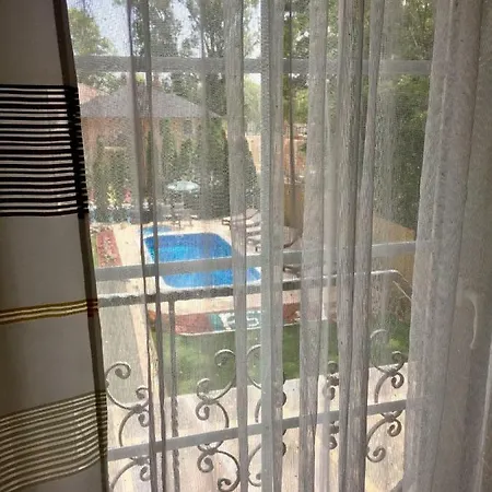 F57 - Franko Csaladi Panzio לינה וארוחת בוקר בלטונללה