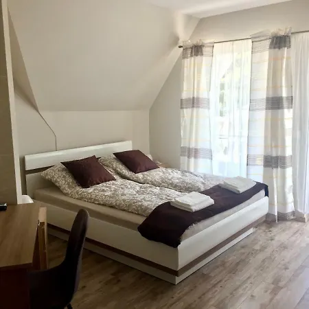 F57 - Frankó Családi Panzió