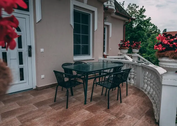 F57 - Franko Csaladi Panzio