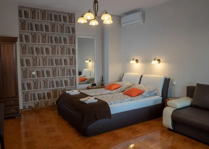 F57 - Franko Csaladi Panzio Bed & Breakfast Balatonlelle