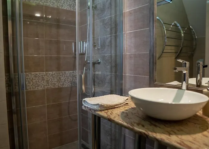 F57 - Franko Csaladi Panzio Bed & Breakfast