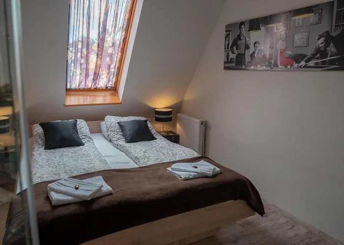 F57 - Franko Csaladi Panzio 4*