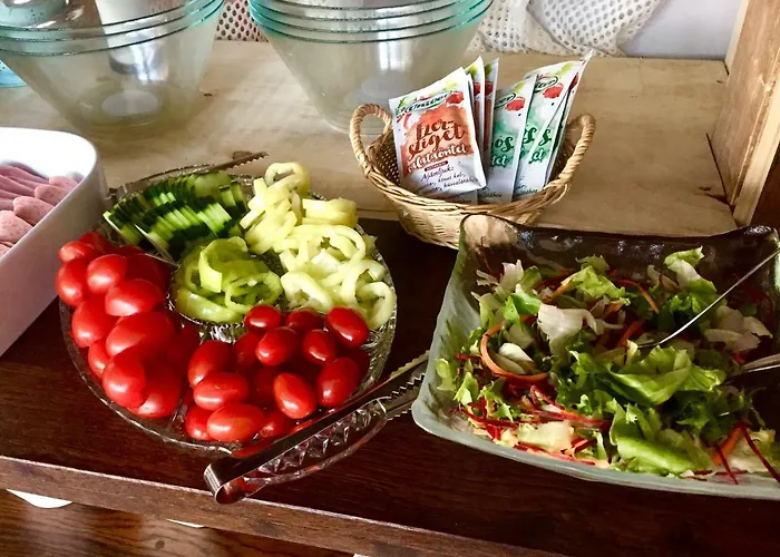 F57 - Franko Csaladi Panzio Bed & Breakfast