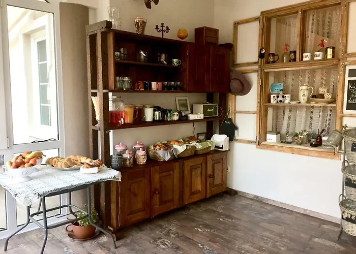 Bed & Breakfast F57 - Franko Csaladi Panzio 4*