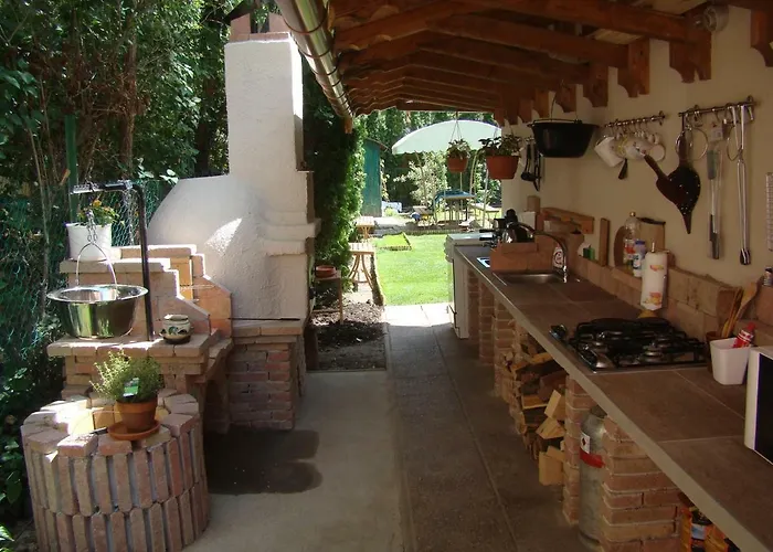 F57 - Franko Csaladi Panzio Bed & Breakfast 4*